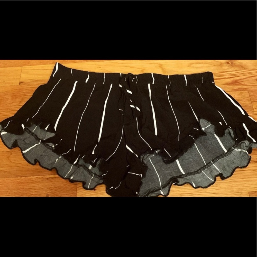 shorts women
